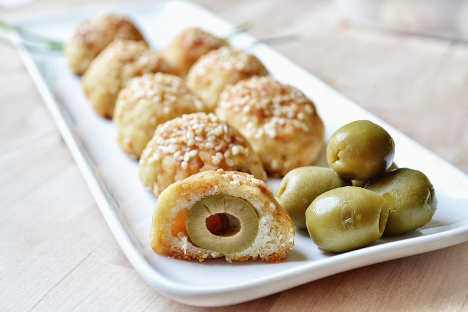 לחמניות ביס עם הפתעה