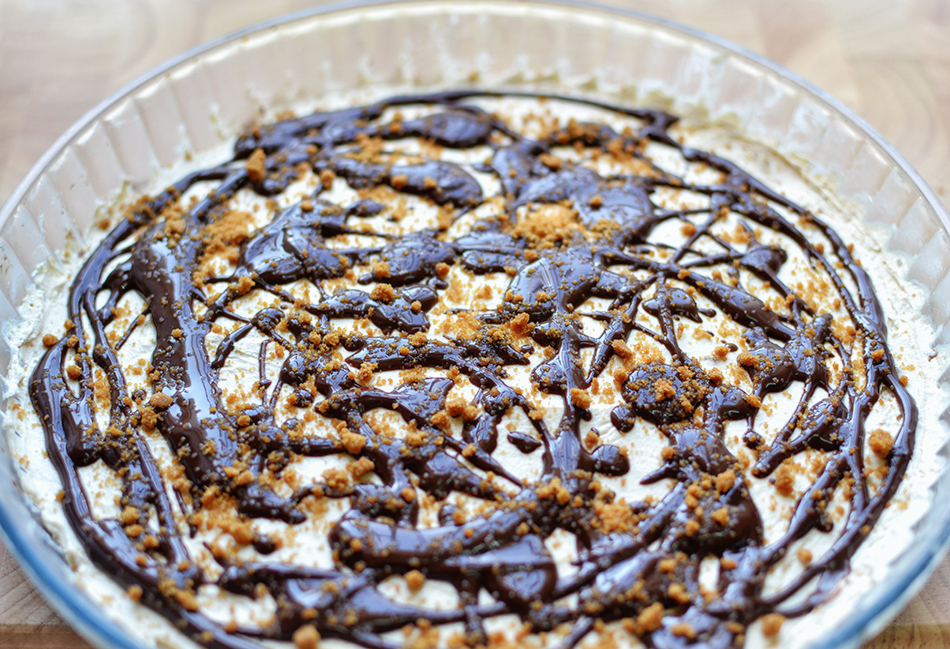 עוגת שוקולד וקרם קרמל עשיר