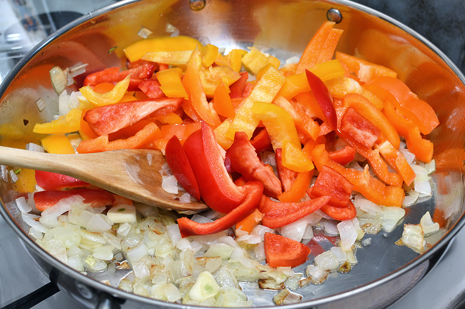 תבשיל שעועית בובס ופלפלים