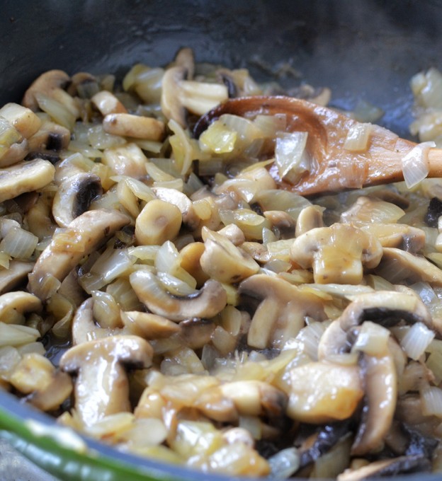 קיש פטריות ובצל