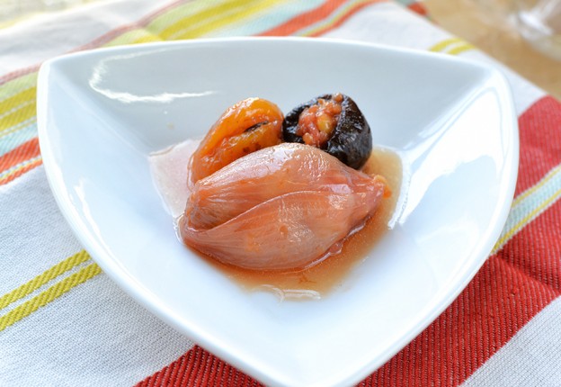 פירות יבשים ממולאים