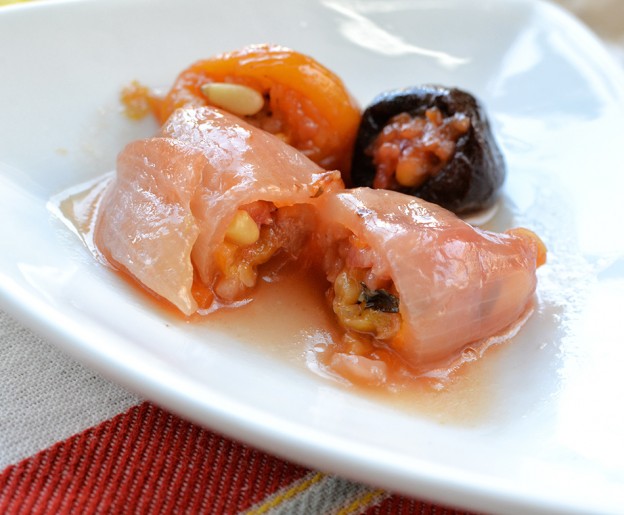 פירות יבשים ממולאים