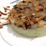 ראגו פטריות על פירה כרובית