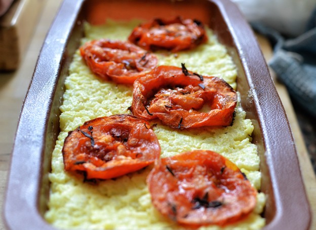 פשטידת אורז עם עגבניות צלויות