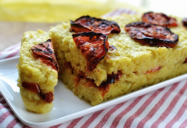 פשטידת אורז עם עגבניות צלויות