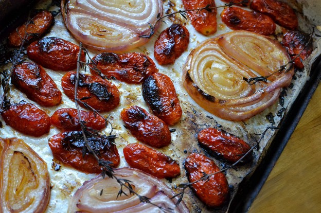 עגבניות שרי ובצל