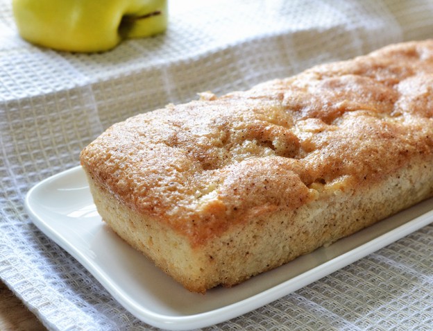 עוגת תפוחים בחושה