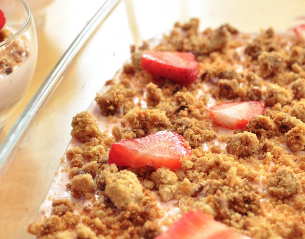 קרם תותים וקרמבל