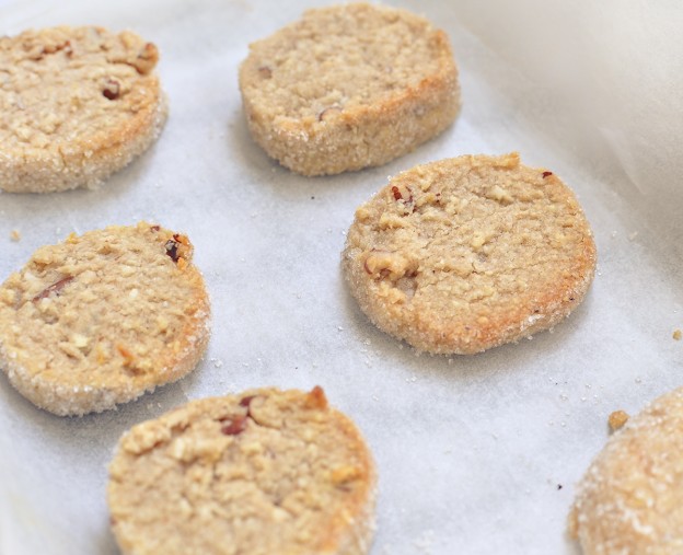 קרם תותים וקרמבל