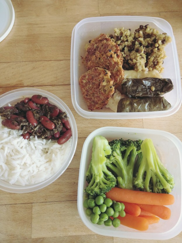 חורשט סבזי, אורז, מג'דרה, קציצות, ממולאים, ירקות מאודים